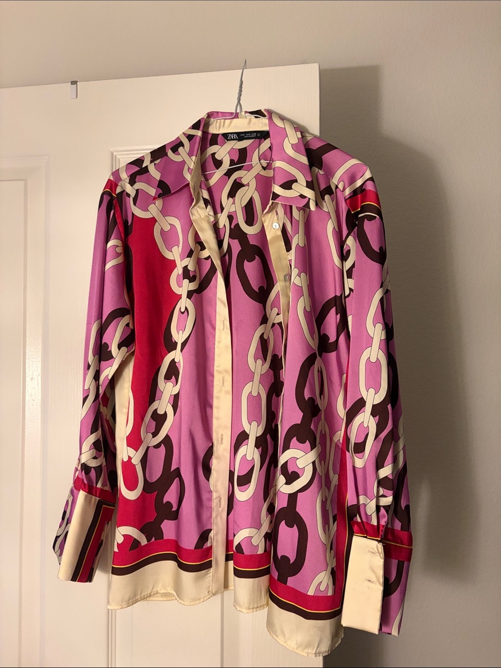 Like new. Worn once Zara Pink & Cream Chain-Print Button-Down Shirt